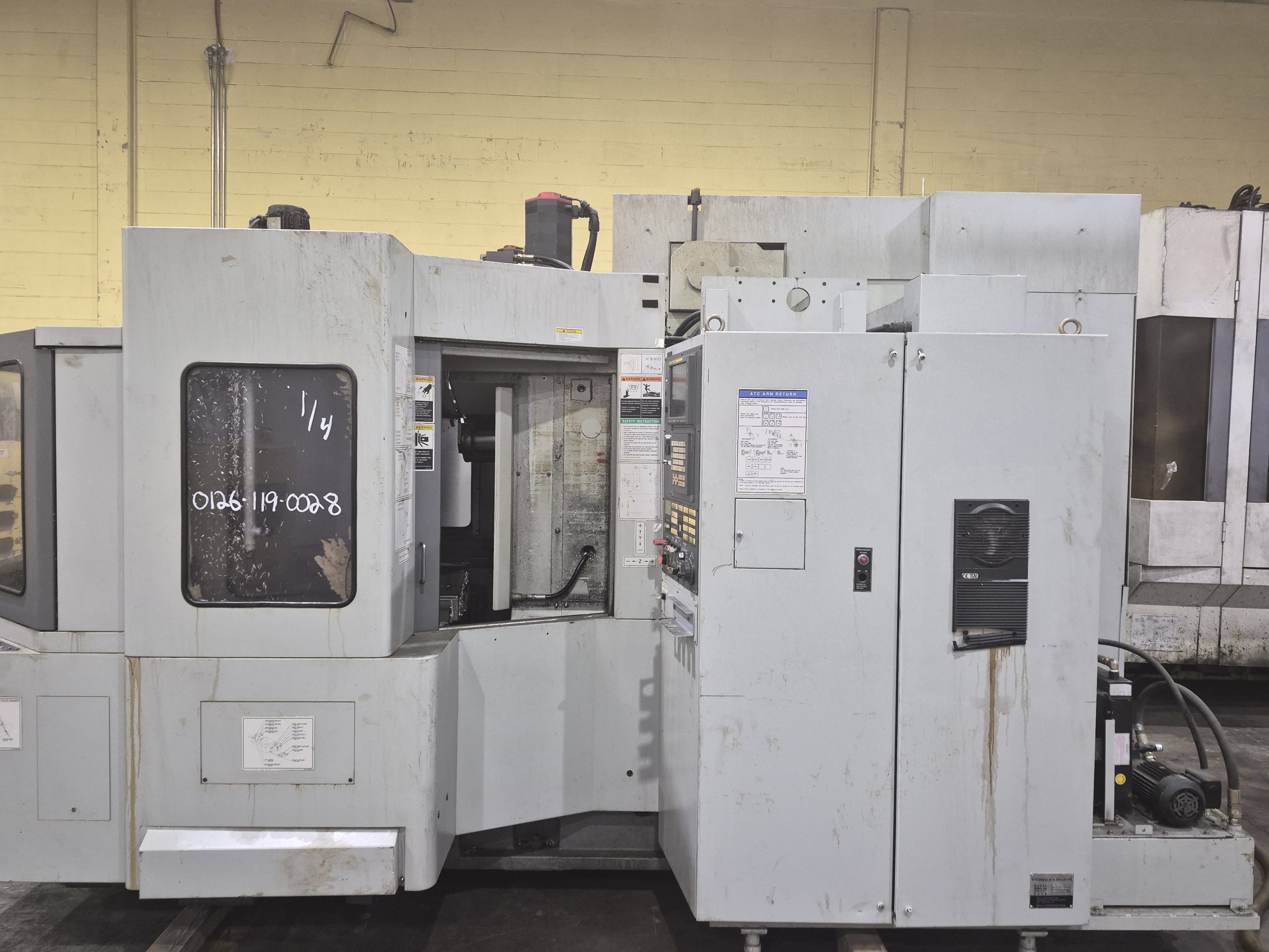 Hyundai-Kia KH40G CNC Horizontal Machining Center used Horizontal Machining Center (HMC) photo 2