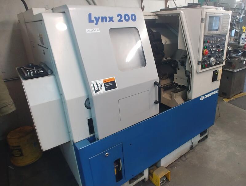 Daewoo Lynx 200 – CNC Lathe used CNC Turning Center photo 1