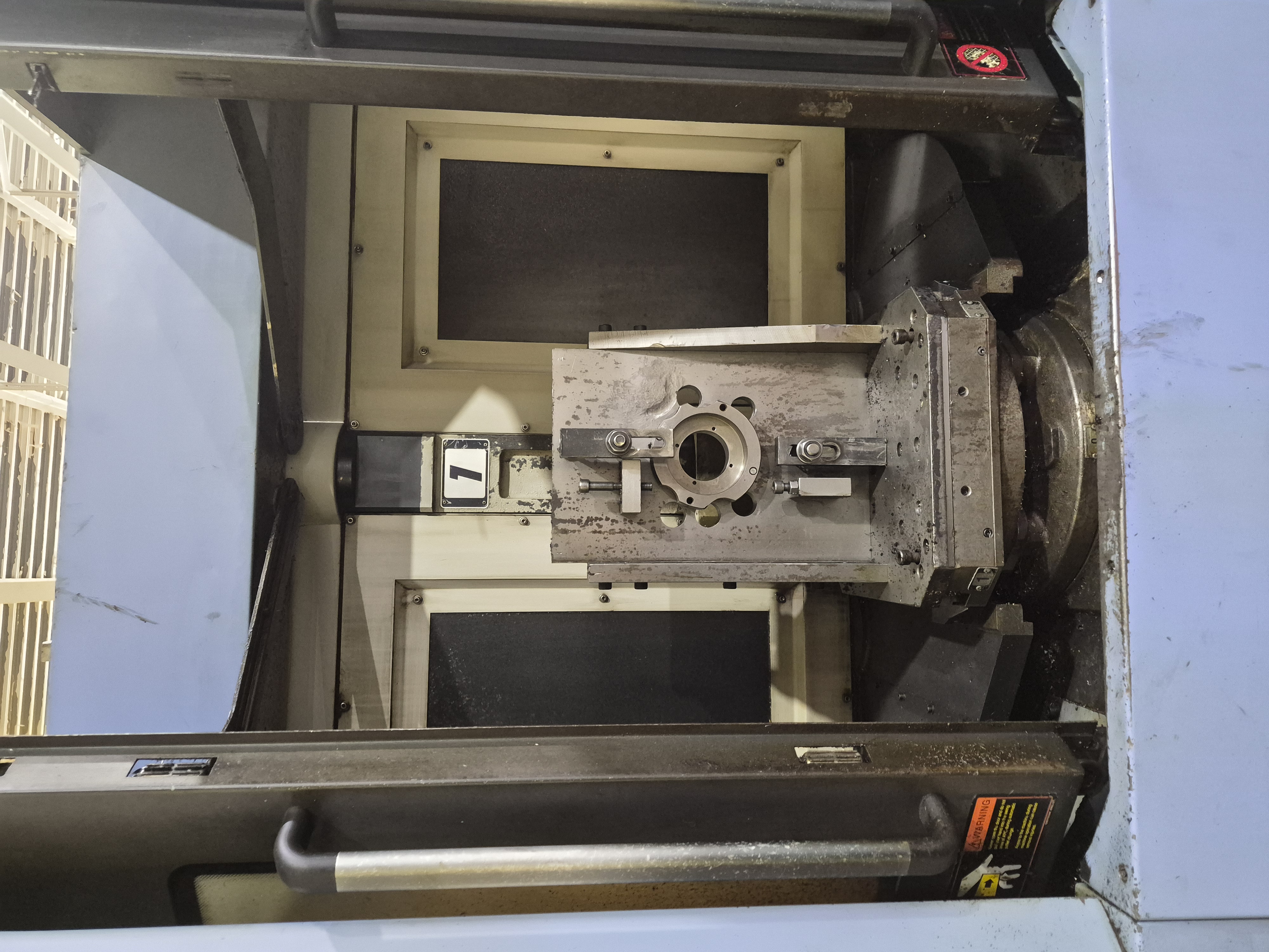 Doosan HP 4000 Horizontal Machining Center used Horizontal Machining Center (HMC) photo 3