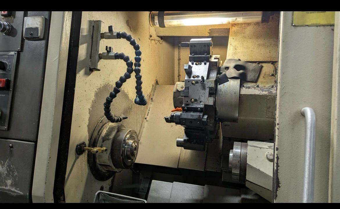 Hardinge Conquest T42 CNC Lathe used CNC Turning Center photo 4