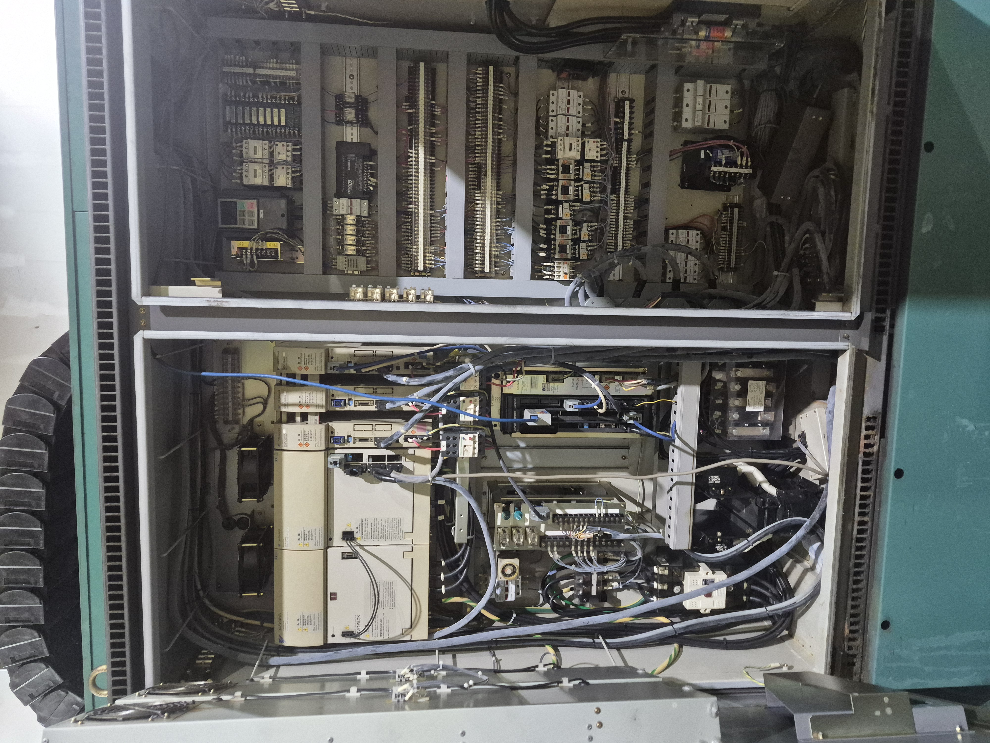 Matsuura MC-800VG Vertical Machining Center used Vertical Machining Center (VMC) photo 4
